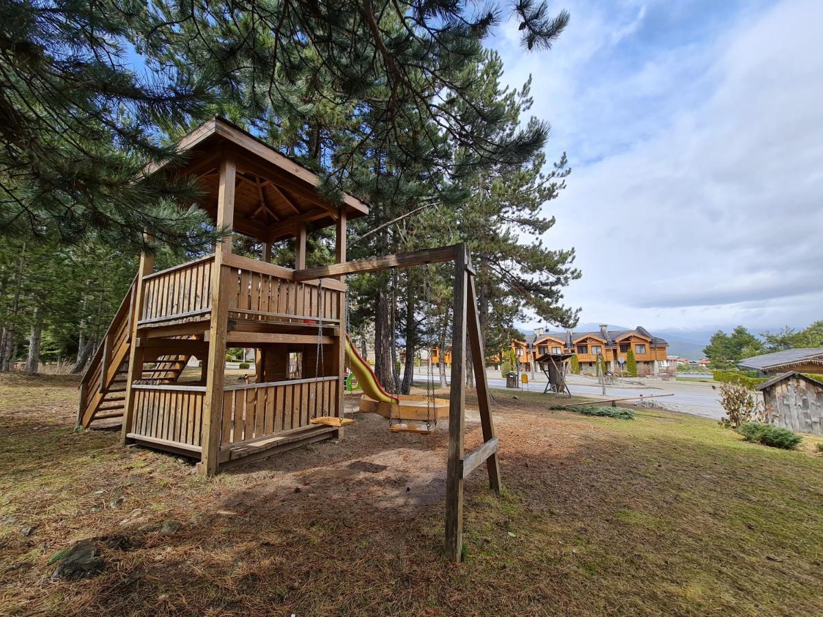 Pirin Golf Apartment Home With Private Garden Bansko Exteriér fotografie
