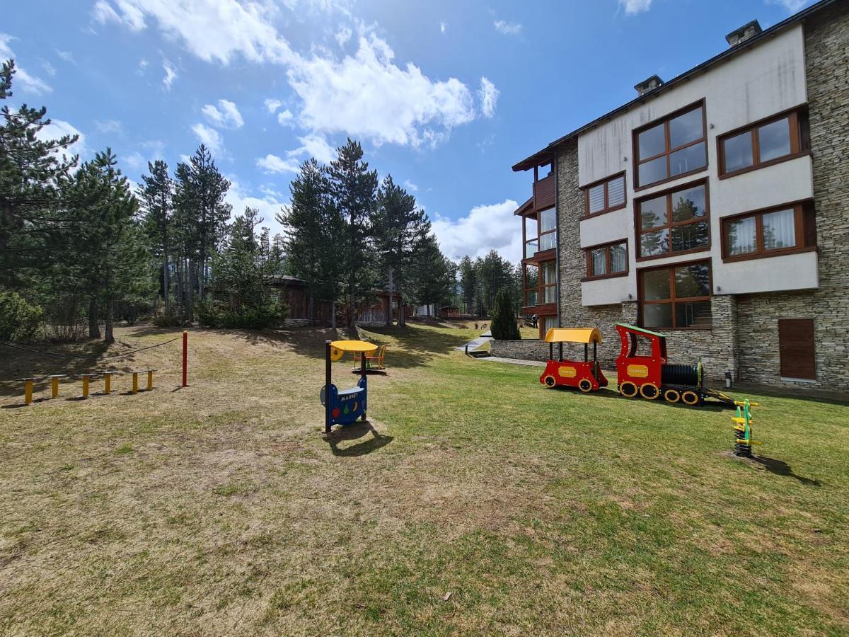 Pirin Golf Apartment Home With Private Garden Bansko Exteriér fotografie